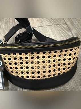 New Black & Natural Woven Crossbody Belt Bag - Unknown Brand